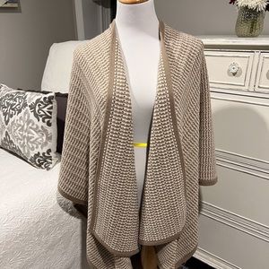 Max Studio Tan 70% Wool/30% Yak Cape